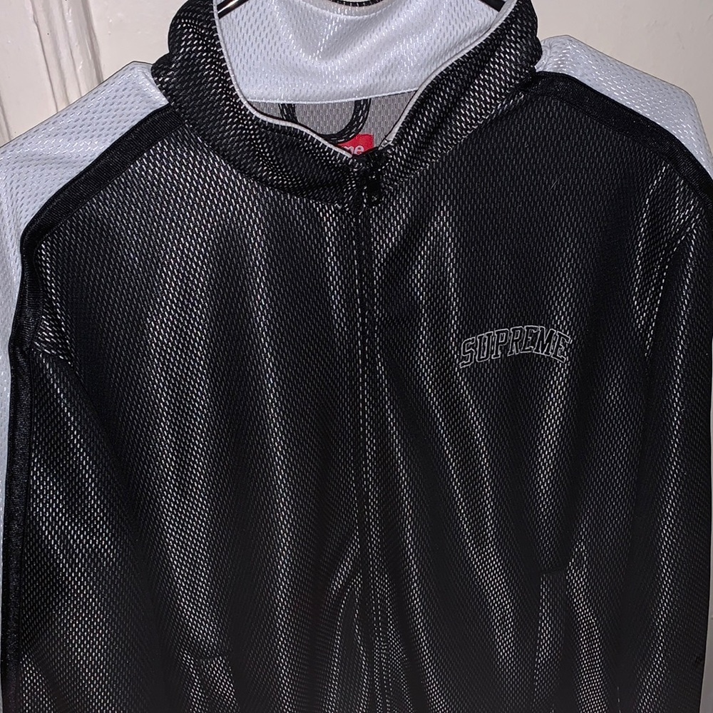 SUPREME jacket